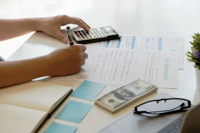 Calculating car insurance costs and rental deposits for UAE vehicle rental