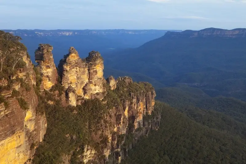 Three Sisters rock formation in the Blue Mountains — a popular day trip from Sydney in NSW