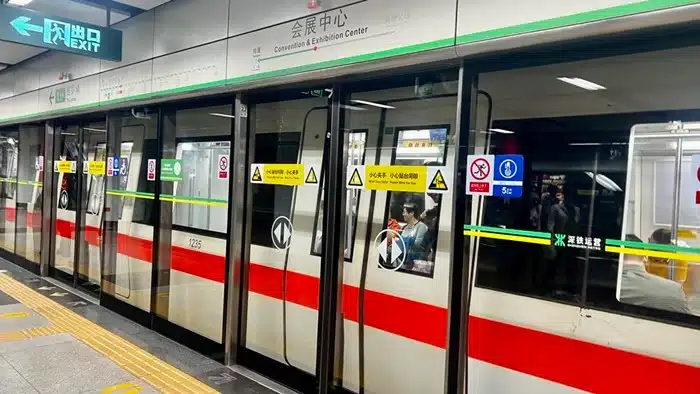 Shenzhen Metro train at Convention and Exhibition Center station platform