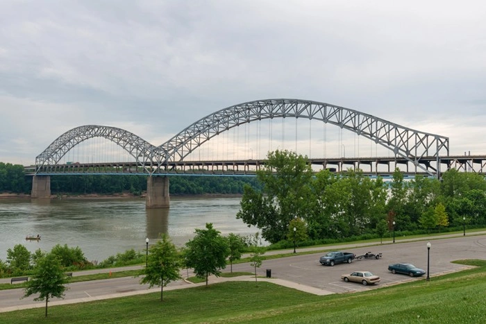 Sherman Minton Bridge over the Ohio River connecting New Albany, Indiana to Louisville, Kentucky
