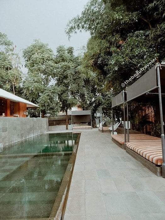 The swimming pool at Blackbird Hotel.