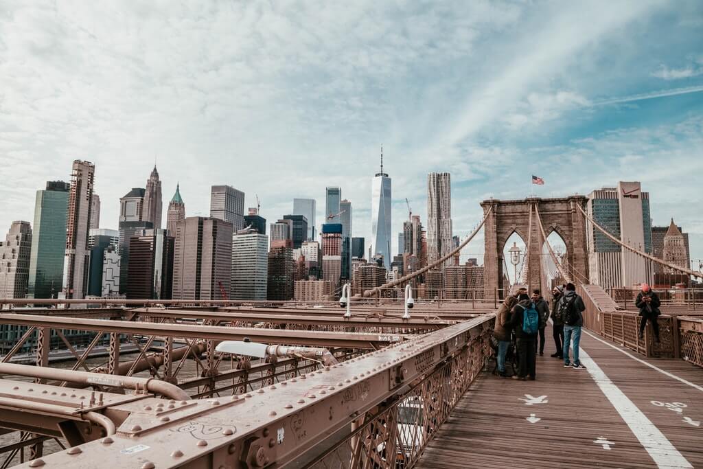 Brooklyn Bridge. 