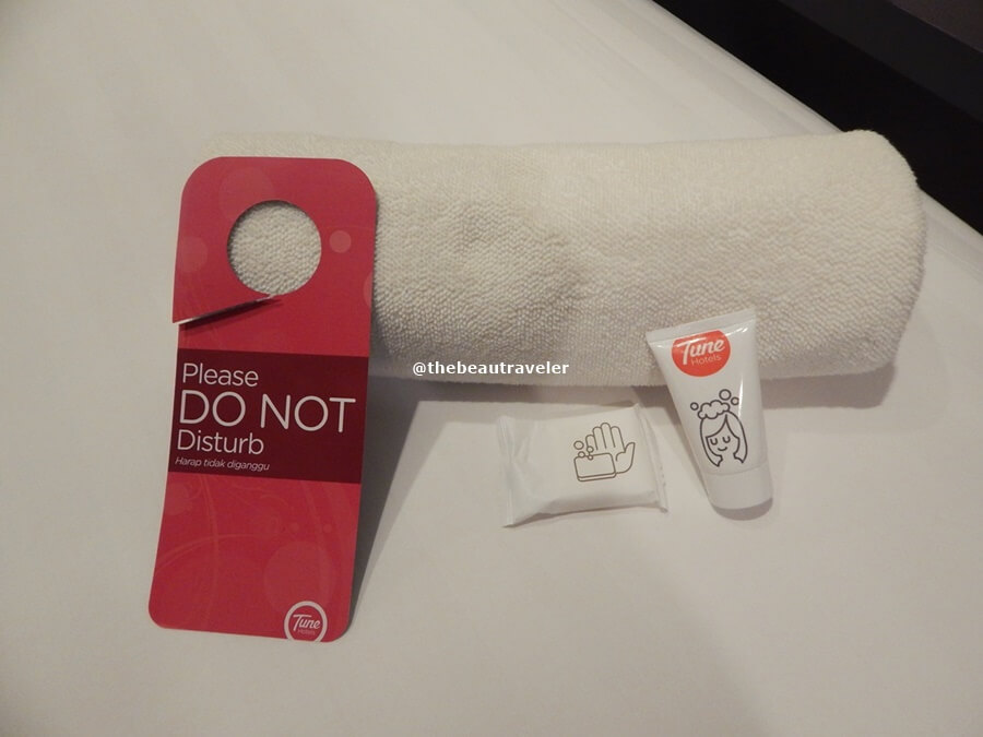 The amenities at Tune Hotel KLIA Aeropolis.