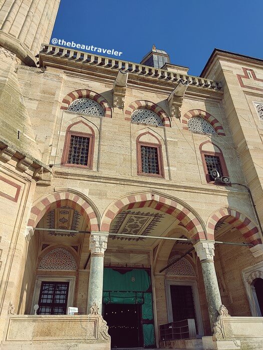 The side entrance for Selimiye Mosque in Edirne, Turkey.