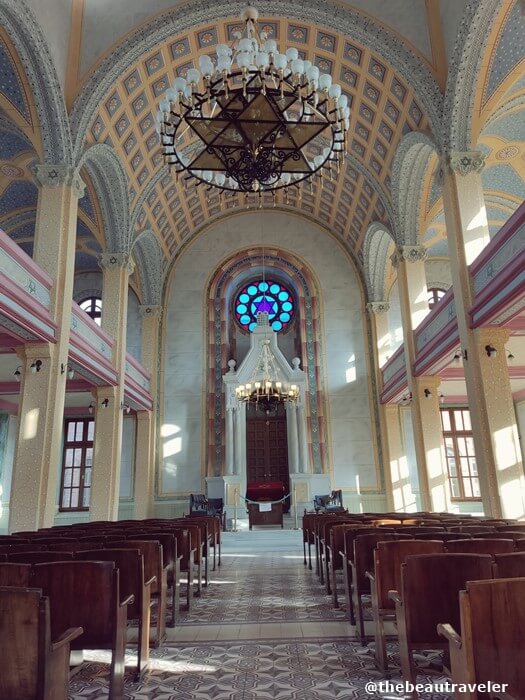 The congregation at the Grand Synagogue of Edirne, Turkey.