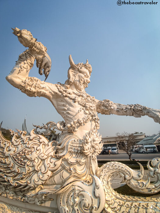 The White Temple (Wat Rong Khun) in Chiang Rai, Thailand.