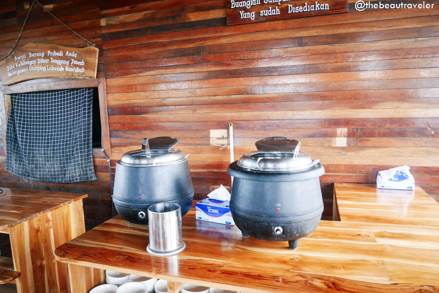 Breakfast section at Pinisi Resto for Glamping Lakeside Rancabali guests in Ciwidey, Bandung.