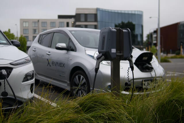 nissan leaf electric car