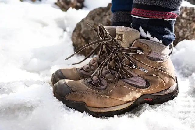 proper ski boots for skiing in alaska