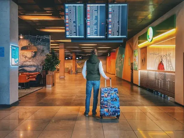 delayed flight passenger