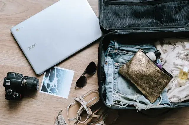 how to pack for digital nomads