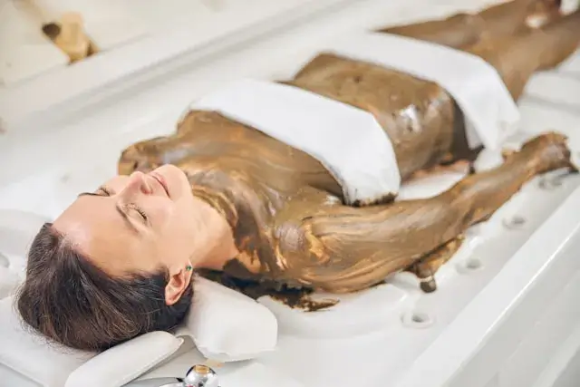 The Ultimate Guide to Dry Float Therapy: All You Need to Know - The BeauTraveler