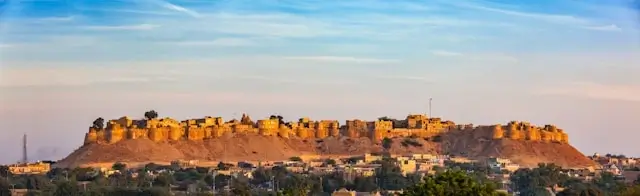 Discover History: Exploring Rajasthan's Palaces & Forts