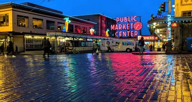 pike place market in seattle, wa