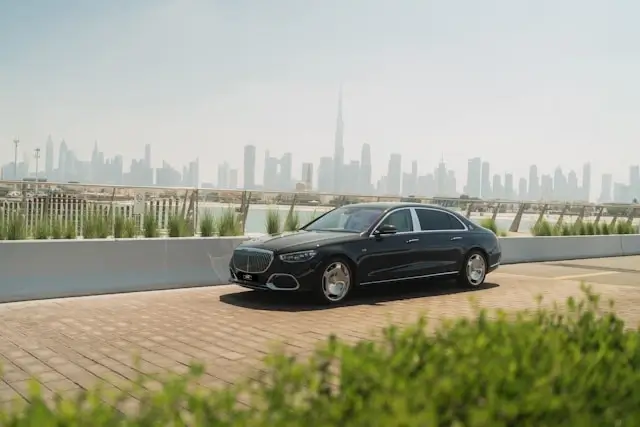 Discover Dubai: Rent a Luxury Car for an Unforgettable Ride