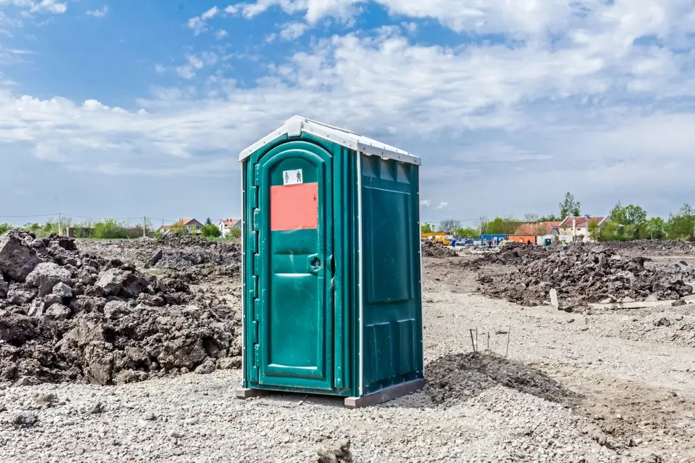 Top 5 Benefits of On-Site Portable Toilets for Construction Projects