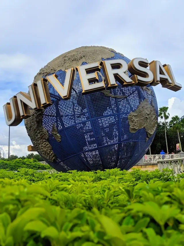 Theme Park Essentials: Make the Most of Your Universal Studios Visit